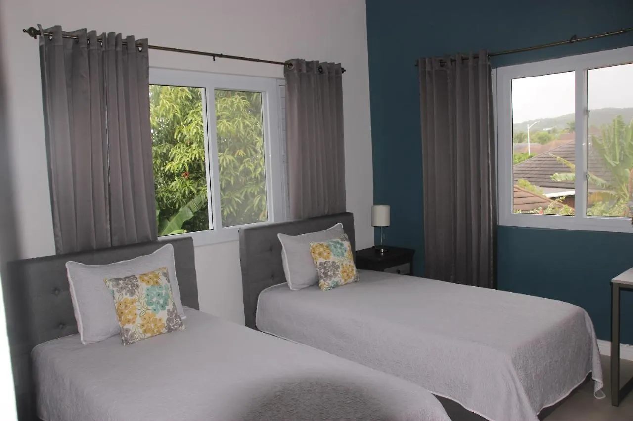 Cozy Getaway Aparthotel Priory